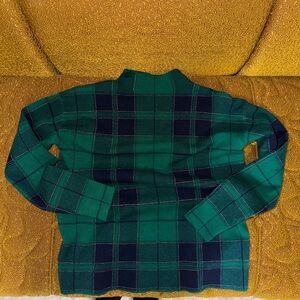 Tahari Green Plaid Sweater Small Cozy Soft Knit Classic Preppy 💙💚